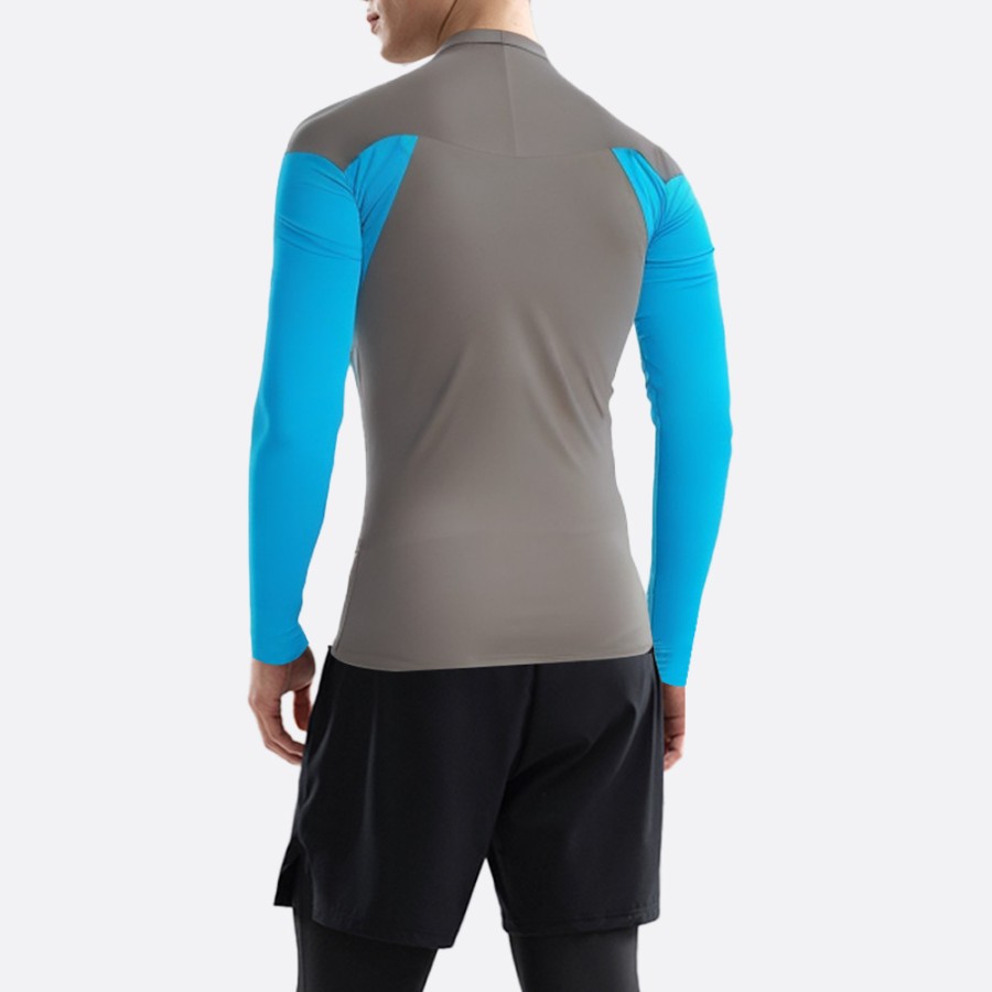 Lightweight comfortable stretch men's wetsuit top