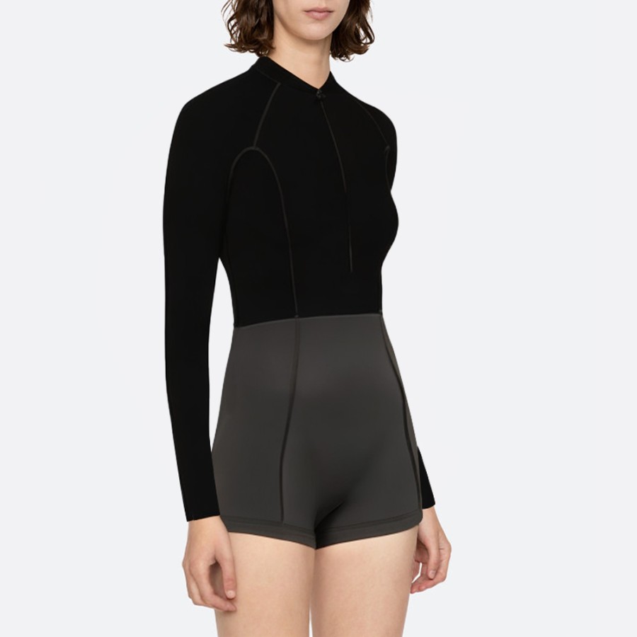 Black front zip women's long sleeve wetsuit