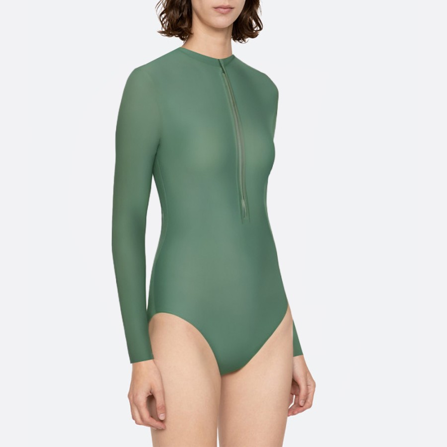 Green women's zip front long sleeve wetsuit