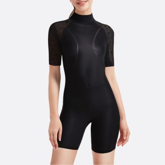Women's short-sleeved wetsuit with shoulder print