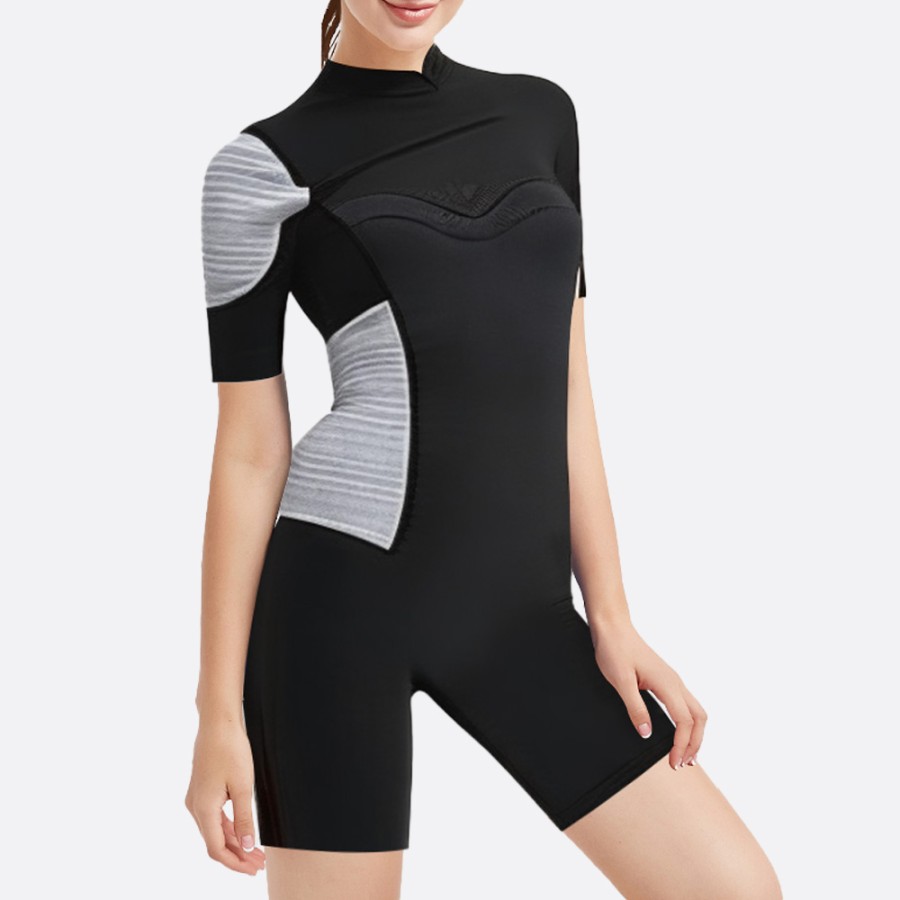 Fashionable black women's short-sleeved diving suit